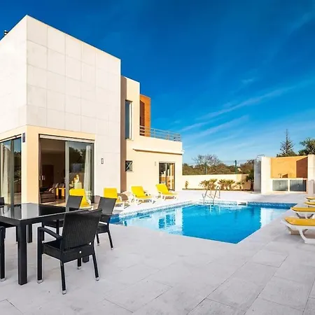 Lidia Oura With Private Swimmingpool Villa