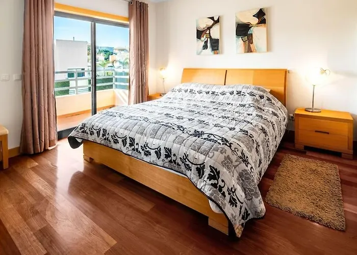 Lidia Oura With Private Swimmingpool *