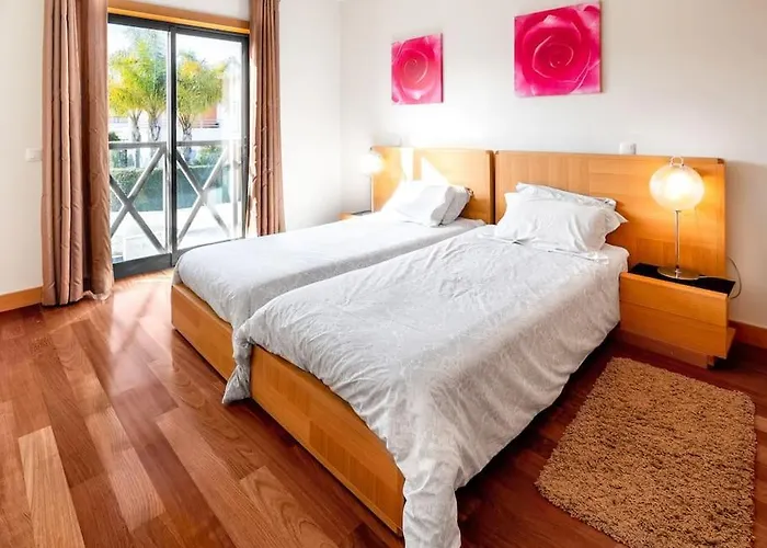 Lidia Oura With Private Swimmingpool *