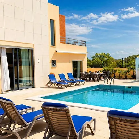 Villa Lidia Oura With Private Swimmingpool