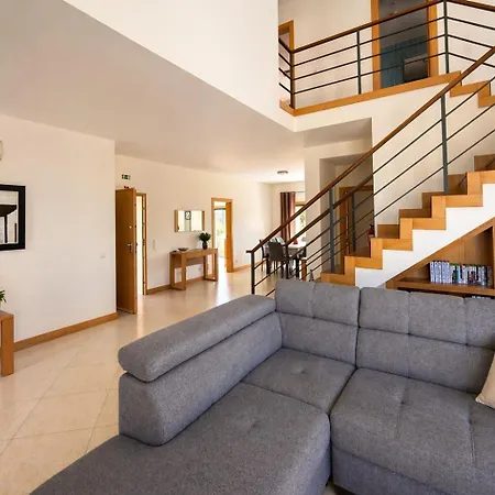 Lidia Oura With Private Swimmingpool Vila *